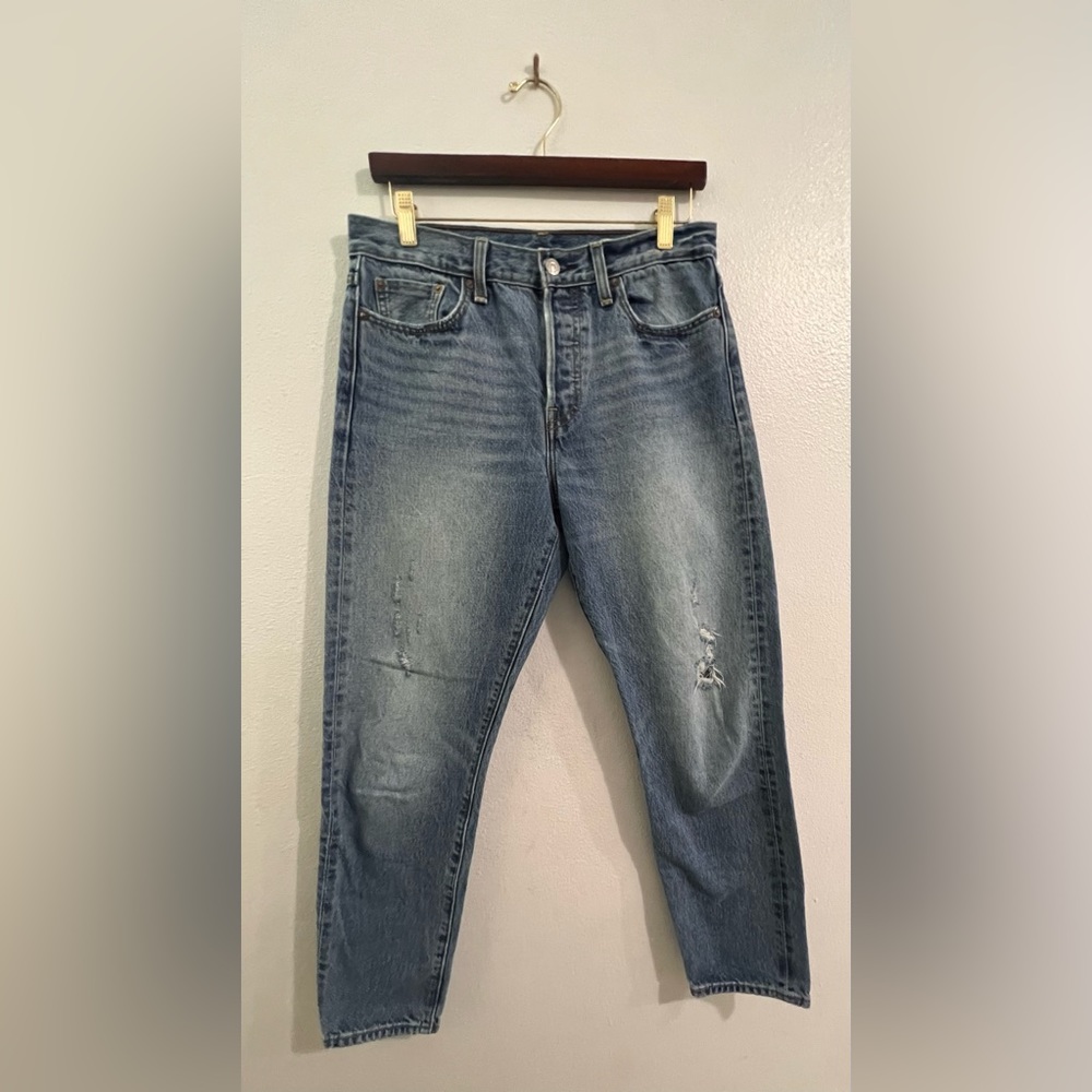 Levi’s White Oak Wedgie Jeans - Picture 5 of 10